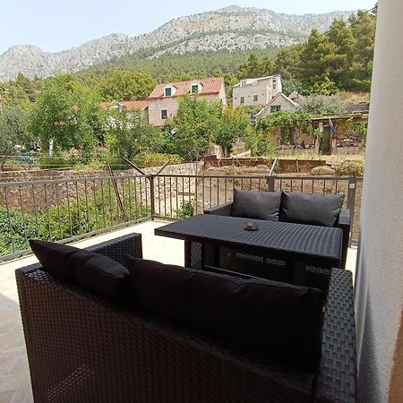 Apartment Ravnice Омиш Экстерьер фото