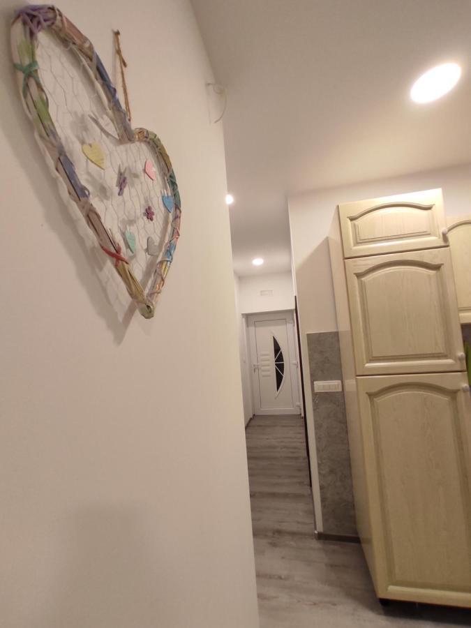 Apartment Ravnice Омиш Экстерьер фото