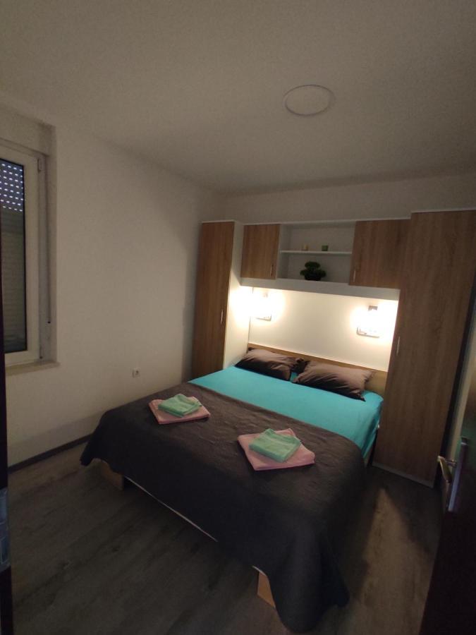 Apartment Ravnice Омиш Экстерьер фото