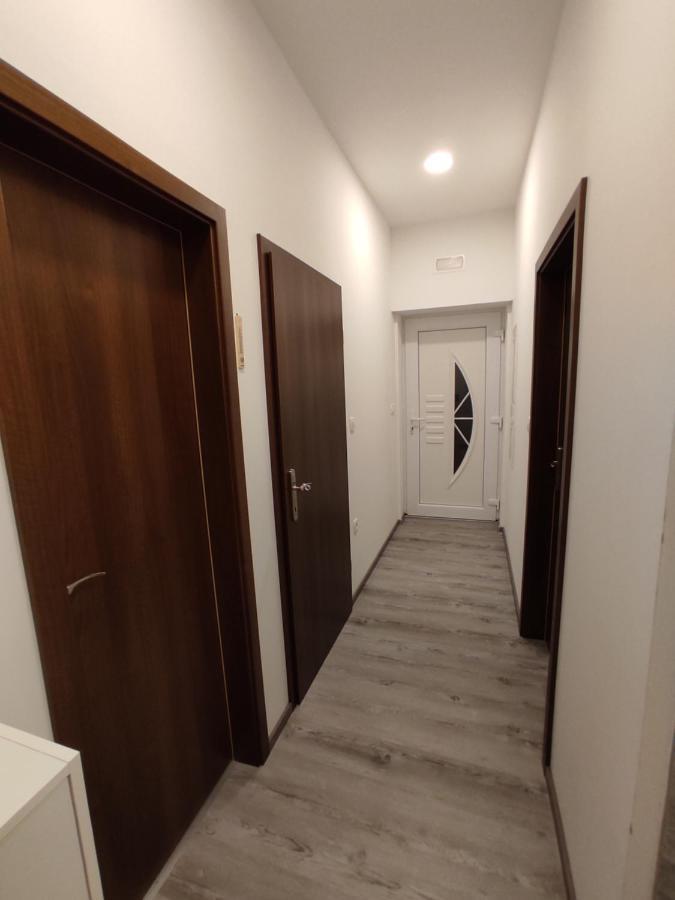 Apartment Ravnice Омиш Экстерьер фото