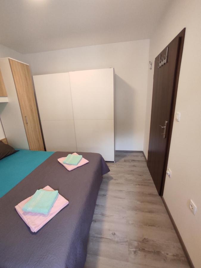 Apartment Ravnice Омиш Экстерьер фото