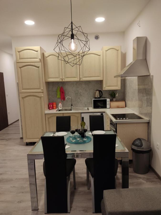 Apartment Ravnice Омиш Экстерьер фото